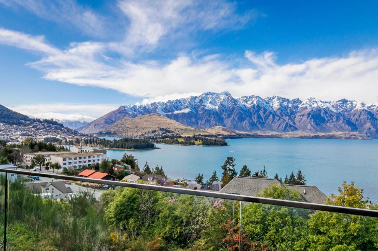 Falcon'S View Queenstown Exterior photo