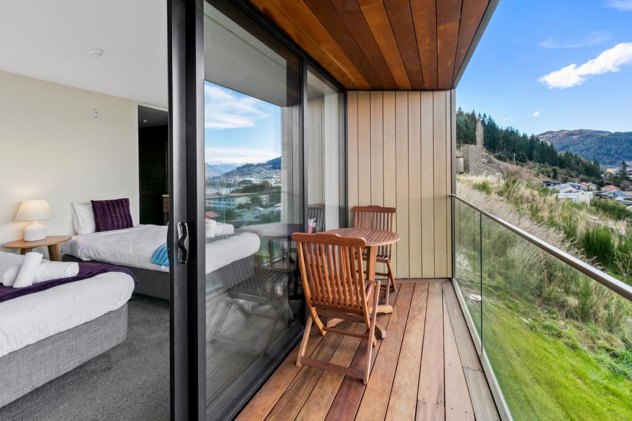 Falcon'S View Queenstown Exterior photo