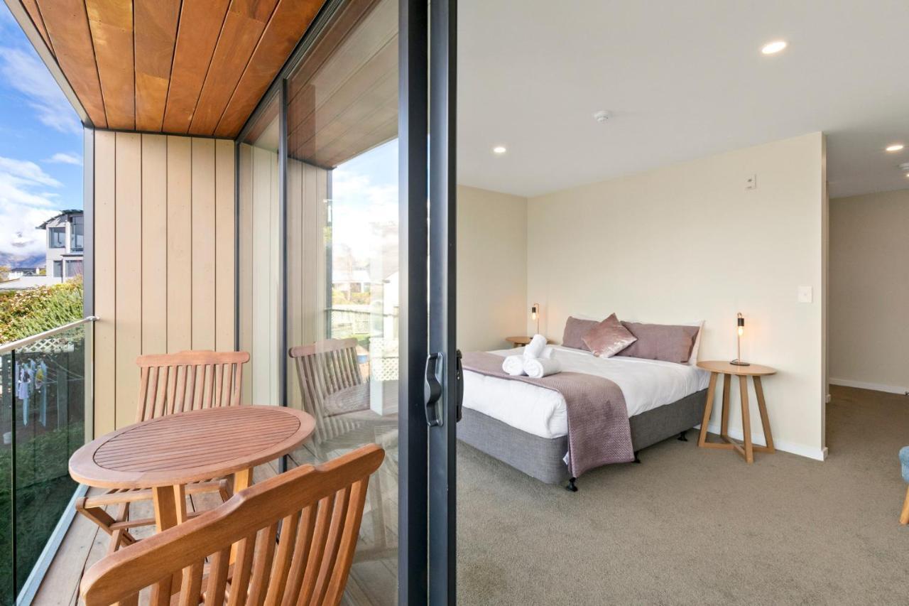 Falcon'S View Queenstown Exterior photo